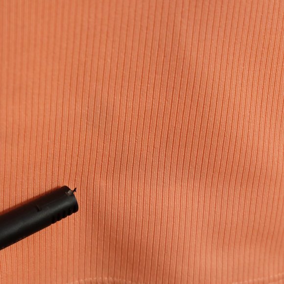 Under Armour Tank Top Womens Small Pin Ribbed Stretch Lightweight Summer Gym - Picture 9 of 9